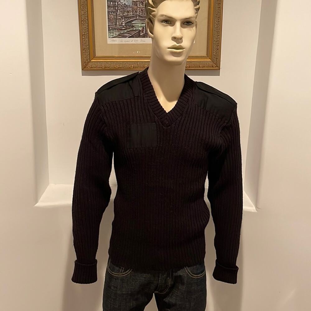 Citadel Men’s V-neck Ribbed Wool Black Sweater  Size 1 Vintage